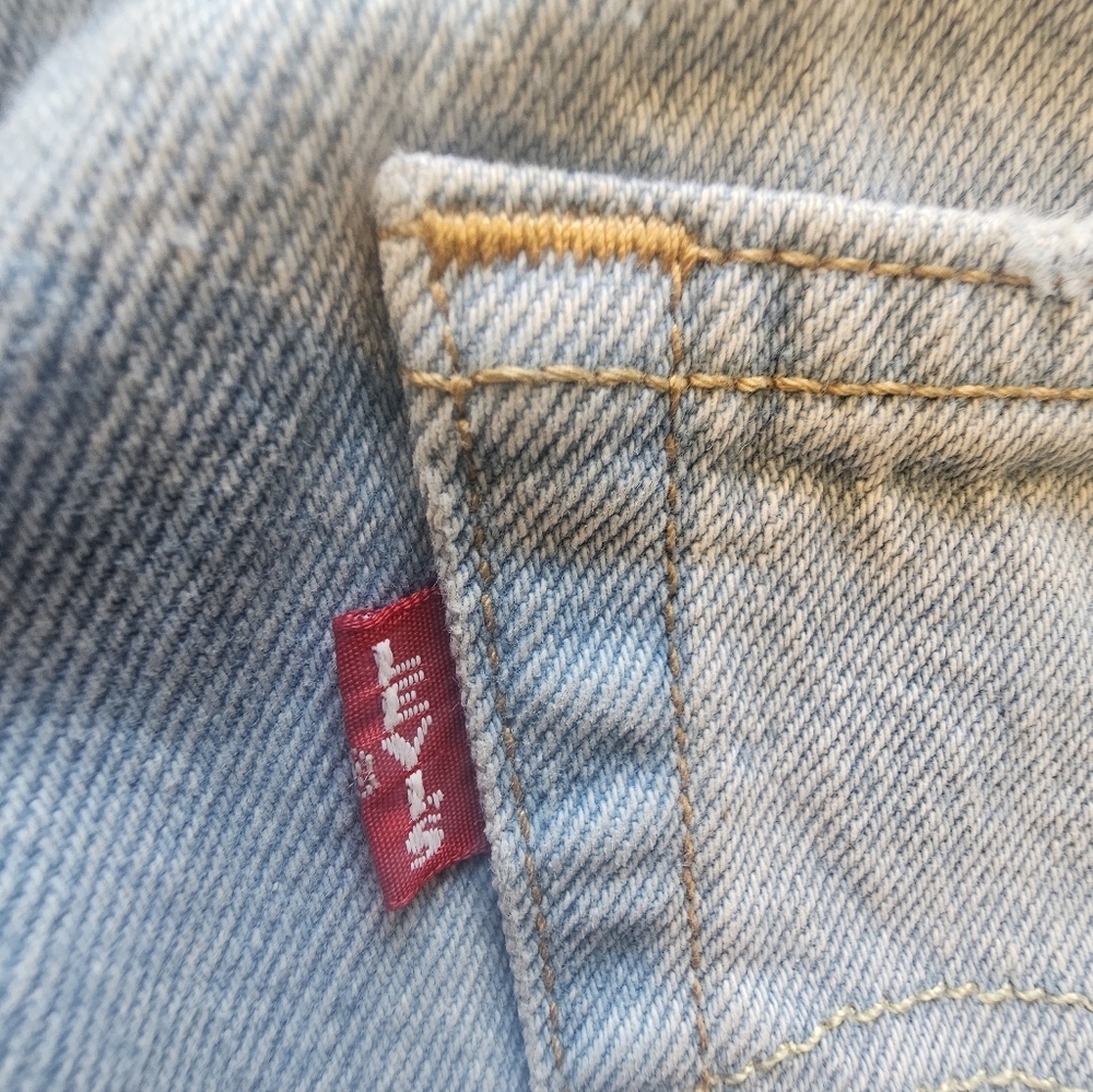 Levi’s 501 Original Light Wash Button Fly Denim Shorts (W25) - Picture 7 of 9